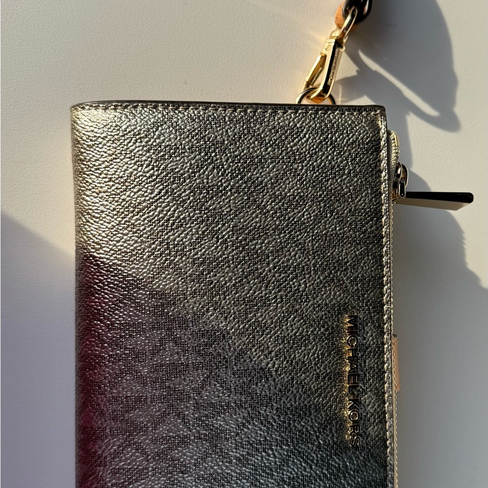 Michael Kors Metallic Wallet